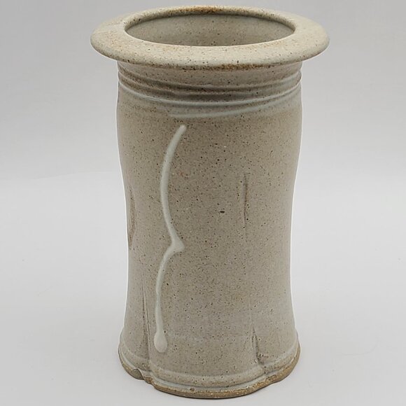 Signed Studio Pottery 5.75" Tall Vase 3.75" Diameter Tan with White Brown Blue - Picture 4 of 10